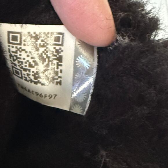 UGG Suede Shearling Classic Tall boots size 9 Black Ugg Logo - Picture 9 of 10